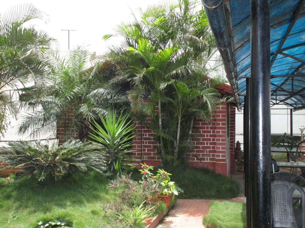 Nash Inn Bengaluru Zewnętrze zdjęcie